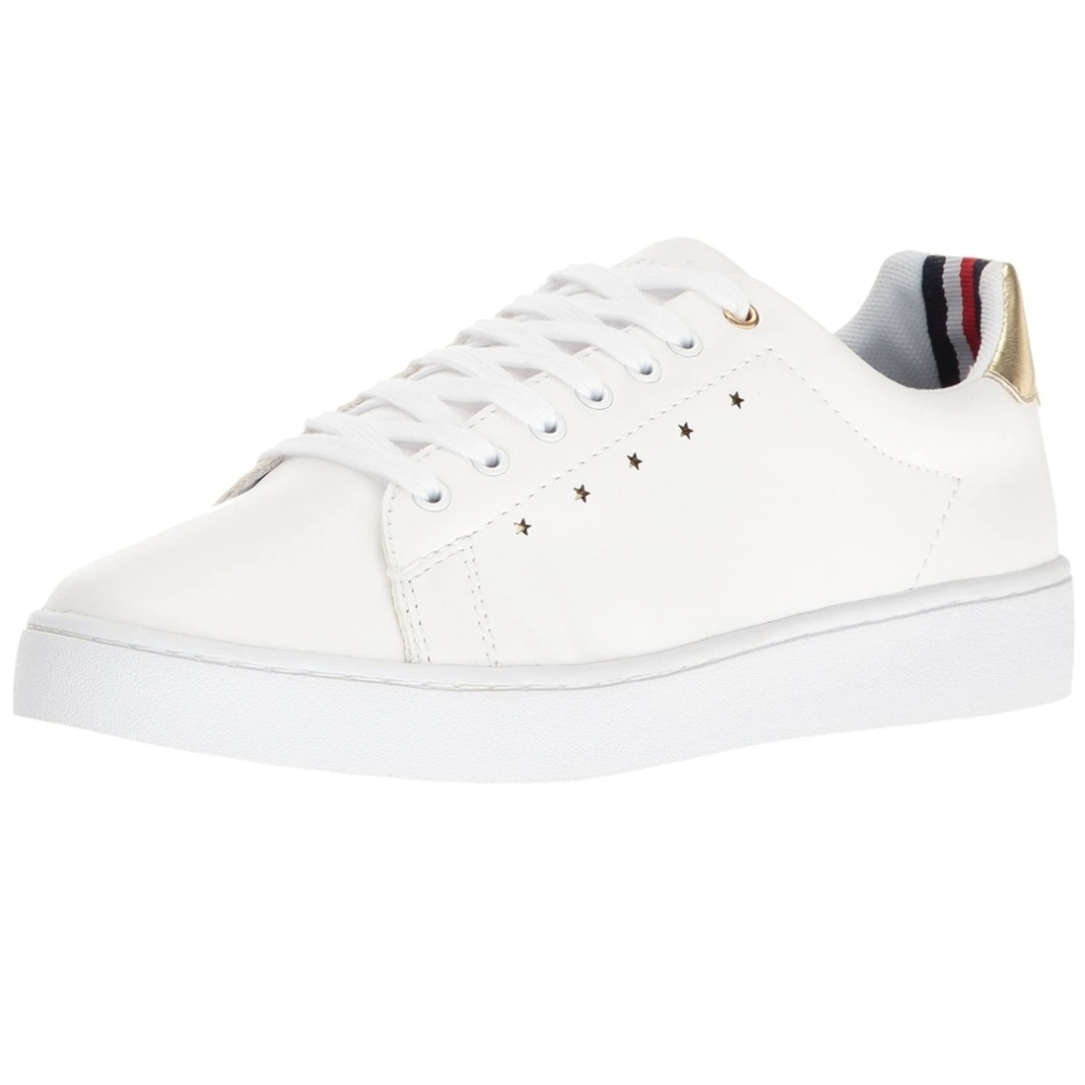 Woman's Tommy Hilfiger Sassa  Sneakers Sz 9